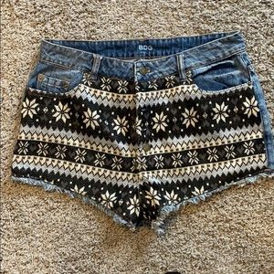 (2 for $6) BDG Snowflake Pattern Shorts